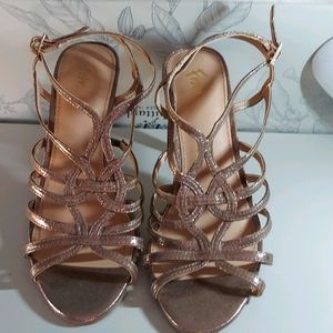 ROSEGOLD Glittered Heels